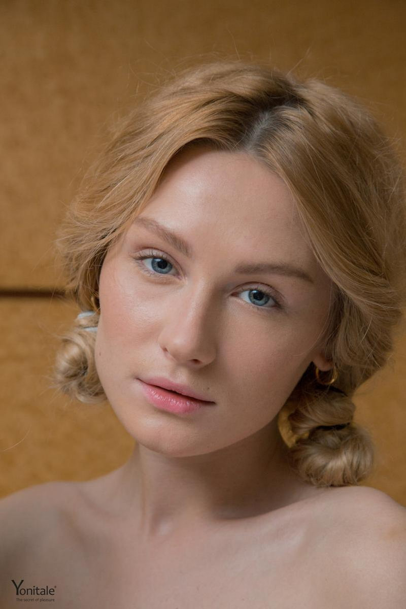 Евгения, 19 лет, 3 размер груди